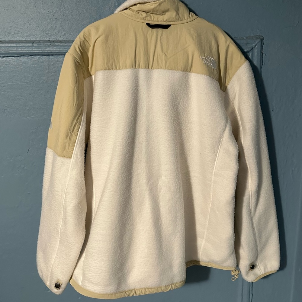 The North Face 94 High-Pile Denali Jacket - Picture 8 of 10